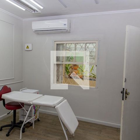 Casa à venda com 102m², 2 quartos e 1 vagaSala