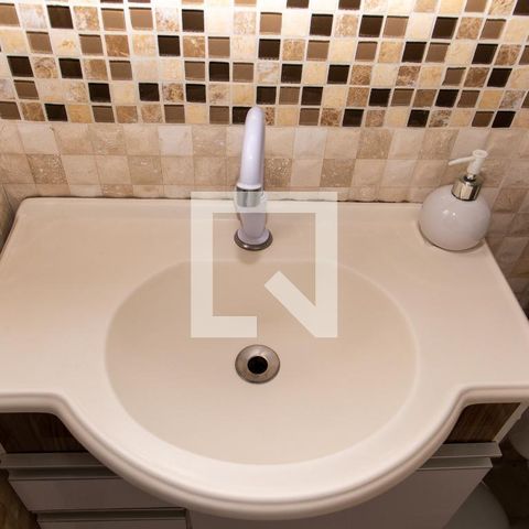 Casa à venda com 102m², 2 quartos e 1 vagaDetalhe banheiro