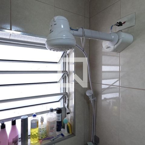 Casa à venda com 87m², 2 quartos e 2 vagasBanheiro