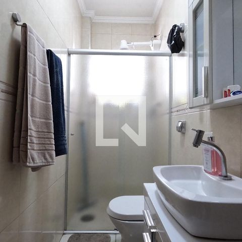 Casa à venda com 87m², 2 quartos e 2 vagasBanheiro