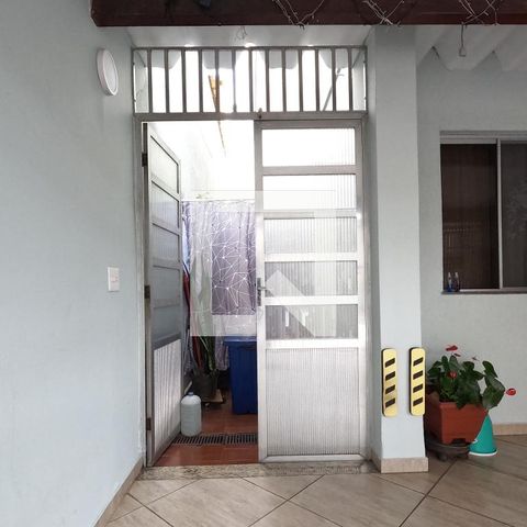Casa à venda com 87m², 2 quartos e 2 vagasÁrea Externa