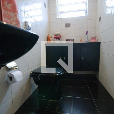 Casa à venda com 210m², 3 quartos e 2 vagasLavabo