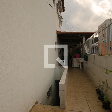 Casa à venda com 210m², 3 quartos e 2 vagasÁrea de Serviço/Quintal