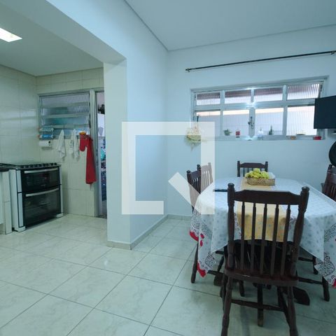 Casa à venda com 210m², 3 quartos e 2 vagasCozinha