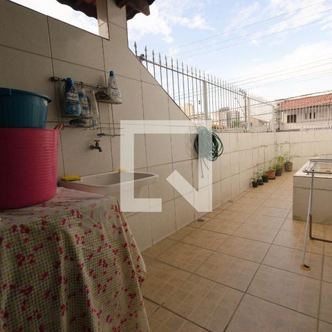 Casa à venda com 210m², 3 quartos e 2 vagasÁrea de Serviço/Quintal