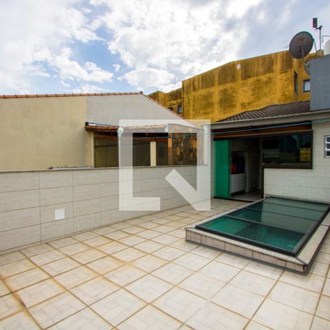 Casa à venda com 153m², 2 quartos e 2 vagas Casa à venda com 153m², 2 quartos e 2 vagasCobertura