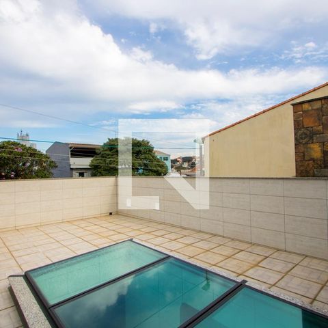 Casa à venda com 153m², 2 quartos e 2 vagas Casa à venda com 153m², 2 quartos e 2 vagasCobertura