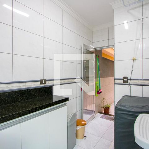 Casa à venda com 153m², 2 quartos e 2 vagas Casa à venda com 153m², 2 quartos e 2 vagasÁrea de serviço