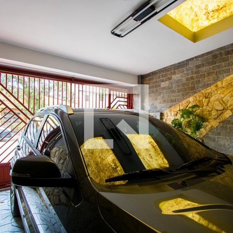 Casa à venda com 153m², 2 quartos e 2 vagas Casa à venda com 153m², 2 quartos e 2 vagasGaragem
