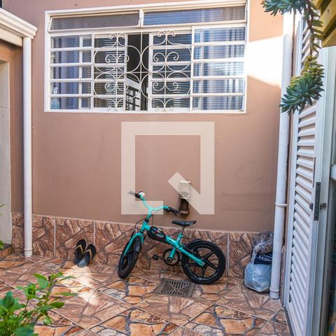 Casa à venda com 242m², 3 quartos e 3 vagasÁrea de Serviço