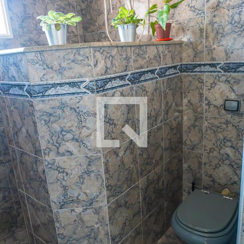 Casa à venda com 242m², 3 quartos e 3 vagasBanheiro Social