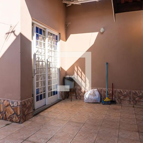 Casa à venda com 242m², 3 quartos e 3 vagasGaragem