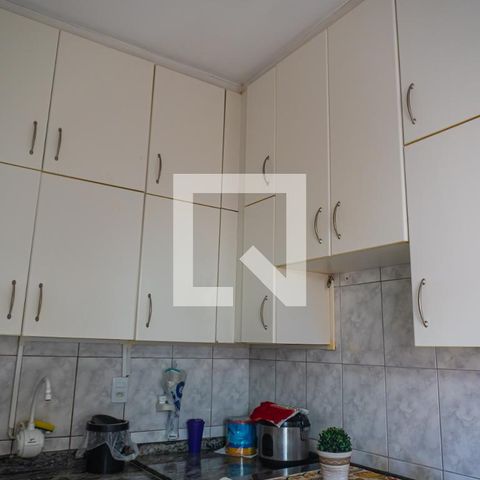 Casa à venda com 242m², 3 quartos e 3 vagasCozinha - Armários