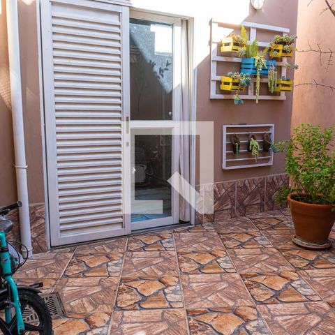 Casa à venda com 242m², 3 quartos e 3 vagasÁrea de Serviço