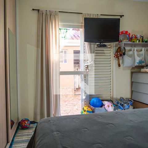 Casa à venda com 242m², 3 quartos e 3 vagasQuarto 2