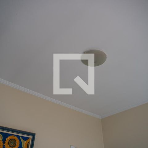 Casa à venda com 242m², 3 quartos e 3 vagasSala