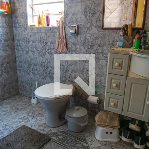 Casa à venda com 242m², 3 quartos e 3 vagasBanheiro