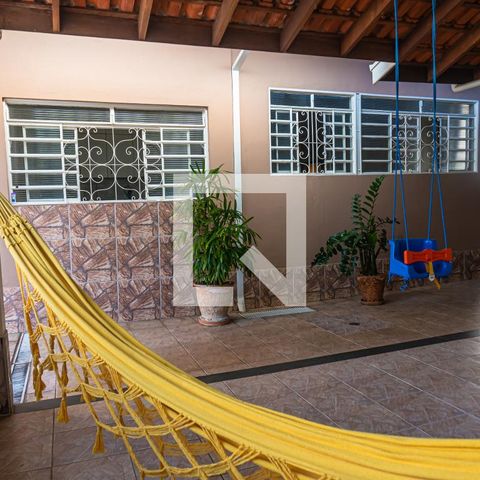 Casa à venda com 242m², 3 quartos e 3 vagasQuintal