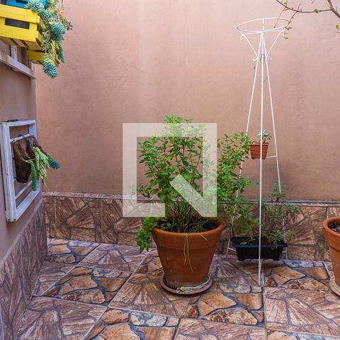 Casa à venda com 242m², 3 quartos e 3 vagasÁrea de Serviço