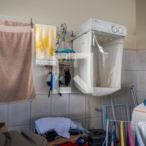 Casa à venda com 242m², 3 quartos e 3 vagasÁrea de Serviço