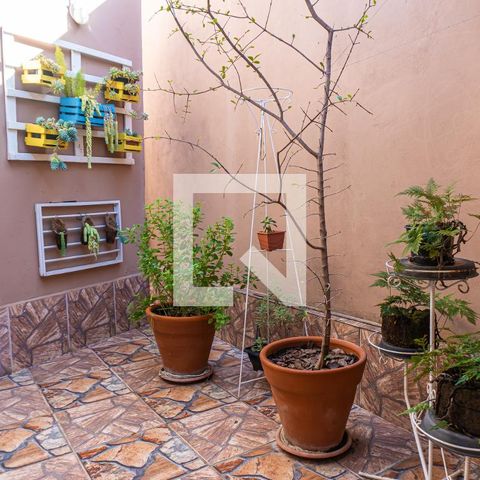 Casa à venda com 242m², 3 quartos e 3 vagasÁrea de Serviço