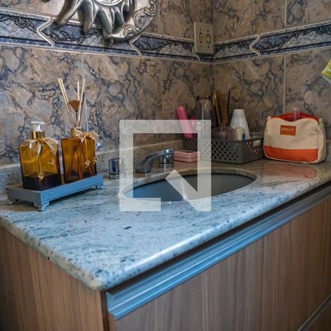 Casa à venda com 242m², 3 quartos e 3 vagasBanheiro Social