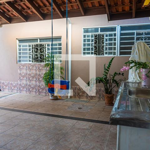 Casa à venda com 242m², 3 quartos e 3 vagasQuintal