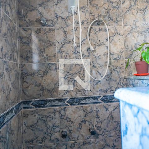 Casa à venda com 242m², 3 quartos e 3 vagasBanheiro Social