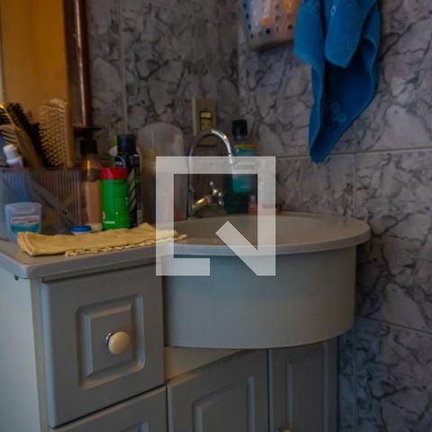 Casa à venda com 242m², 3 quartos e 3 vagasBanheiro