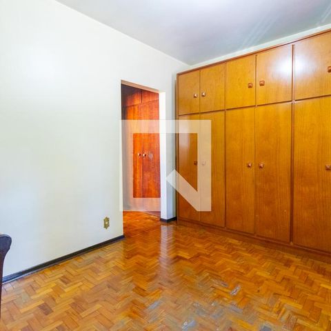 Casa à venda com 178m², 3 quartos e 4 vagasSuíte