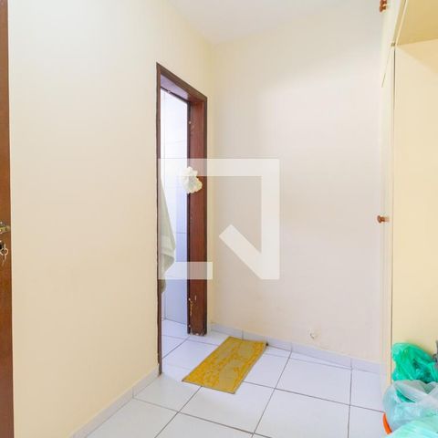 Casa à venda com 178m², 3 quartos e 4 vagasQuarto de Serviço
