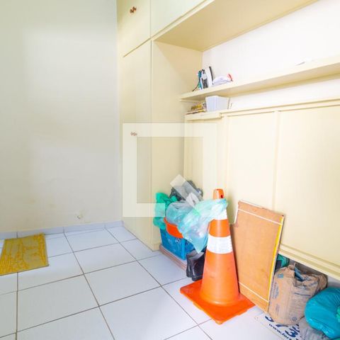 Casa à venda com 178m², 3 quartos e 4 vagasQuarto de Serviço