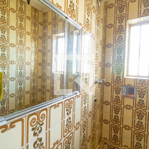 Casa à venda com 178m², 3 quartos e 4 vagasBanheiro da Suíte
