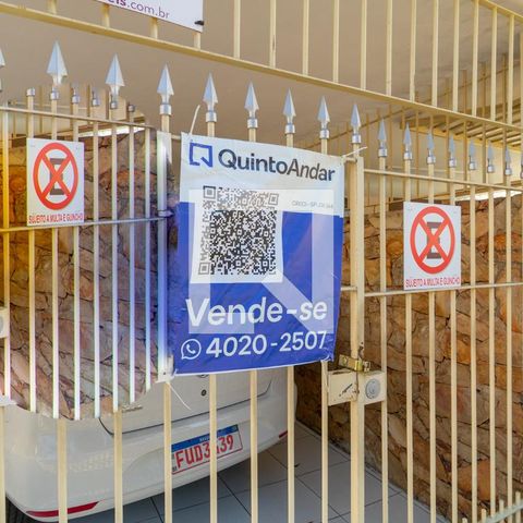 Casa à venda com 178m², 3 quartos e 4 vagasFachada