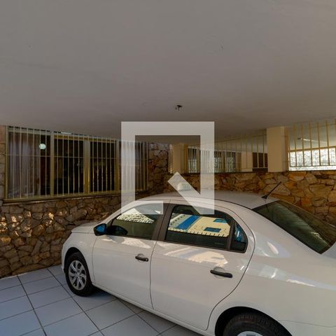 Casa à venda com 178m², 3 quartos e 4 vagasGaragem