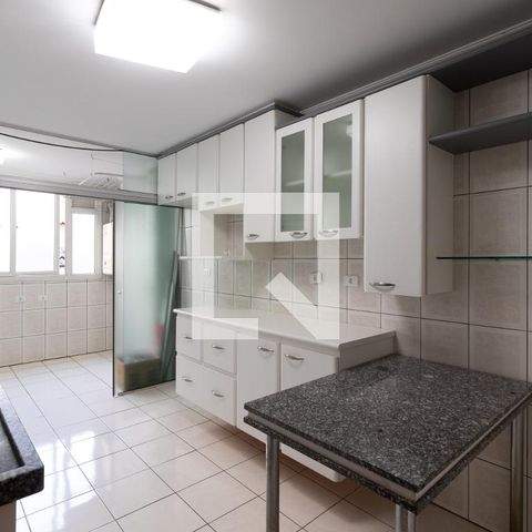 Apartamento à venda com 96m², 3 quartos e 2 vagasCozinha