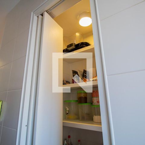 Apartamento à venda com 90m², 2 quartos e 2 vagasCozinha