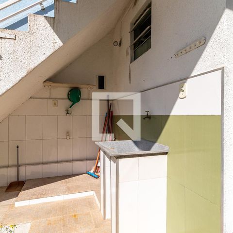 Casa à venda com 250m², 3 quartos e 2 vagasLavanderia 2ª Casa