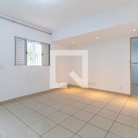 Casa à venda com 250m², 3 quartos e 2 vagasSala