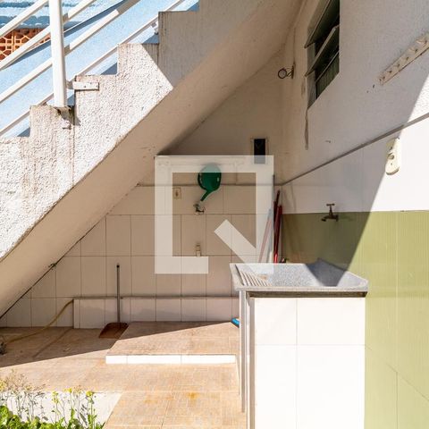 Casa à venda com 250m², 3 quartos e 2 vagasLavanderia 2ª Casa