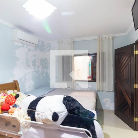 Casa à venda com 260m², 3 quartos e 2 vagasSuíte 1