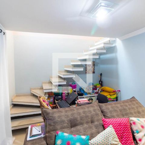 Casa à venda com 260m², 3 quartos e 2 vagasSala