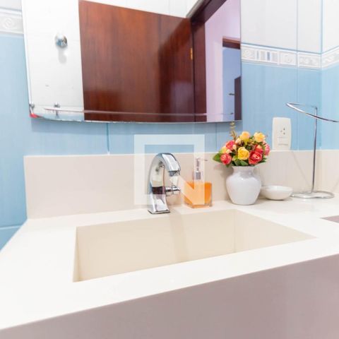 Casa à venda com 260m², 3 quartos e 2 vagasBanheiro 2