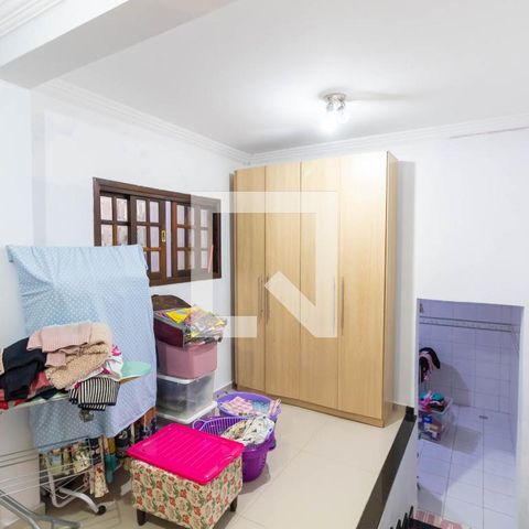 Casa à venda com 260m², 3 quartos e 2 vagasSuíte 1