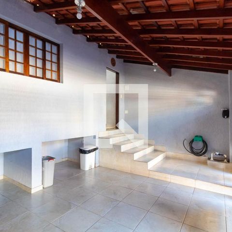 Casa à venda com 260m², 3 quartos e 2 vagasGaragem
