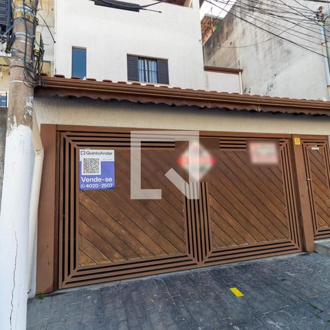 Casa à venda com 260m², 3 quartos e 2 vagasFachada