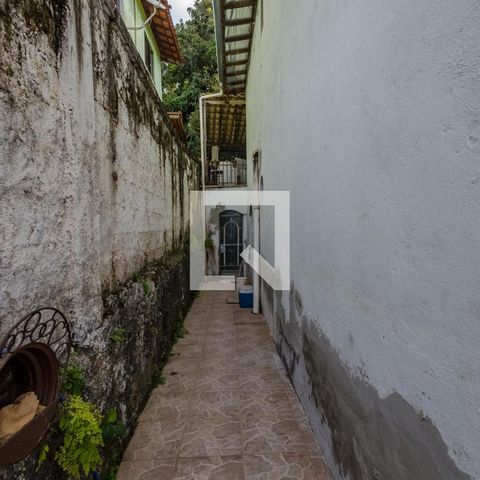 Casa à venda com 180m², 4 quartos e 2 vagasEntrada