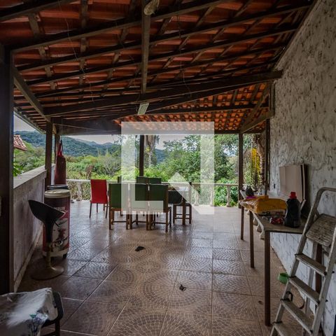 Casa à venda com 180m², 4 quartos e 2 vagasVaranda da Sala 4