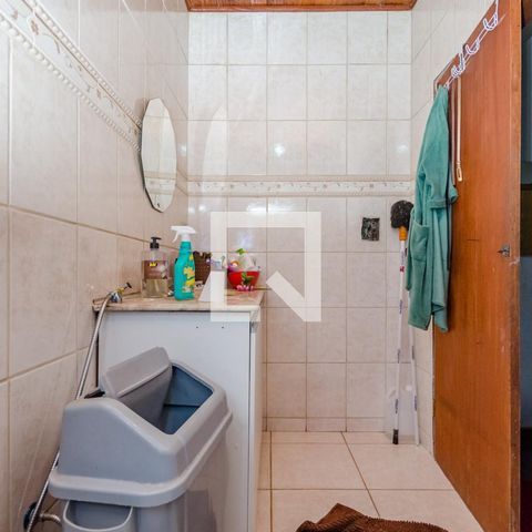Casa à venda com 180m², 4 quartos e 2 vagasBanheiro da Suíte
