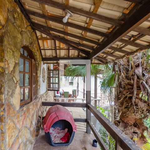Casa à venda com 180m², 4 quartos e 2 vagasVaranda da Suíte